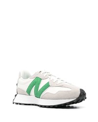 Мужские бело-зеленые кроссовки от New Balance