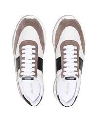 Мужские бело-коричневые кроссовки от Axel Arigato