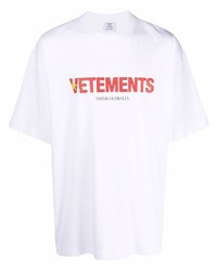 Мужская бело-красная футболка с круглым вырезом с принтом от Vetements