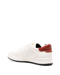Мужские бело-красные кожаные низкие кеды от Officine Creative