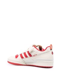 Мужские бело-красные кожаные низкие кеды от adidas