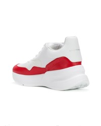 Женские бело-красные кроссовки от Alexander McQueen