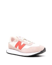 Мужские бело-розовые кроссовки от New Balance