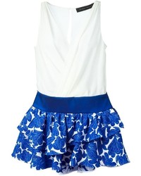 Бело-синее платье с плиссированной юбкой с цветочным принтом