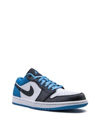 Мужские бело-синие кожаные низкие кеды от Jordan