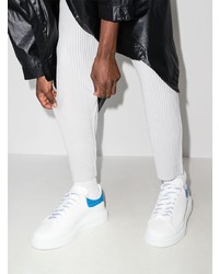 Мужские бело-синие кожаные низкие кеды от Alexander McQueen