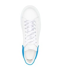 Мужские бело-синие кожаные низкие кеды от Alexander McQueen