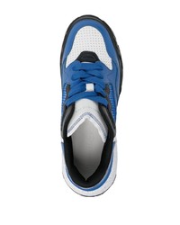 Мужские бело-синие кроссовки от Alexander McQueen