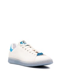 Мужские бело-синие низкие кеды из плотной ткани от adidas