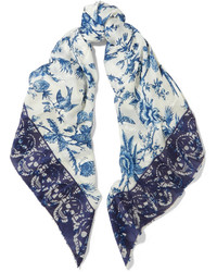 Женский бело-синий шарф с принтом от Alexander McQueen