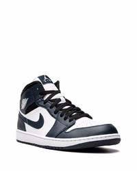 Мужские бело-темно-синие кожаные высокие кеды от Jordan