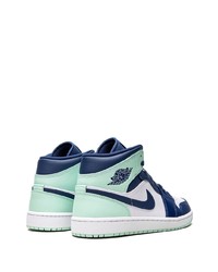 Мужские бело-темно-синие кожаные высокие кеды от Jordan