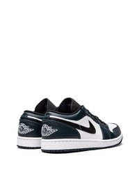 Мужские бело-темно-синие кожаные низкие кеды от Jordan