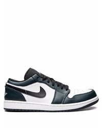 Мужские бело-темно-синие кожаные низкие кеды от Jordan