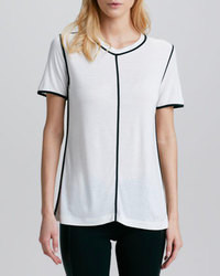 Бело-черная блуза с коротким рукавом в вертикальную полоску