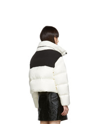 Женская бело-черная куртка-пуховик от Moncler