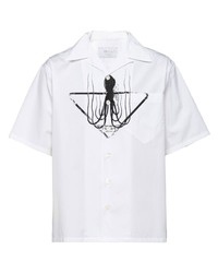 Мужская бело-черная рубашка с коротким рукавом с принтом от Prada