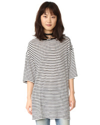 Женская бело-черная футболка с круглым вырезом в горизонтальную полоску от R 13