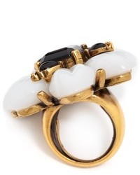 Бело-черное кольцо от Oscar de la Renta