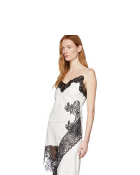 Бело-черное кружевное платье-комбинация от MARQUES ALMEIDA