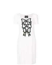 Бело-черное платье-футляр с принтом от Boutique Moschino