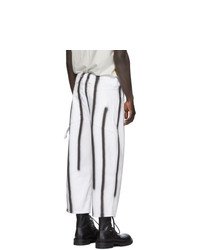 Бело-черные брюки чинос от Eckhaus Latta