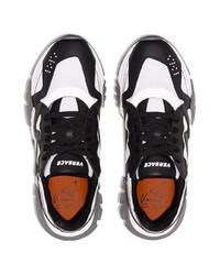 Мужские бело-черные кожаные кроссовки от Versace