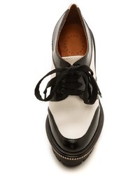 Бело-черные кожаные массивные ботильоны от Marc by Marc Jacobs