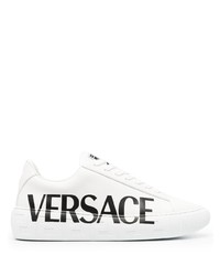 Мужские бело-черные кожаные низкие кеды с принтом от Versace