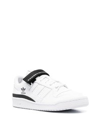 Мужские бело-черные кожаные низкие кеды от adidas