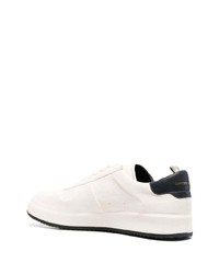 Мужские бело-черные кожаные низкие кеды от Officine Creative