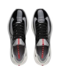 Мужские бело-черные кроссовки от Prada