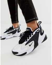 Женские бело-черные кроссовки от Nike