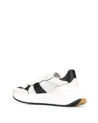 Мужские бело-черные кроссовки от Bottega Veneta