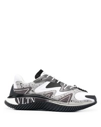 Мужские бело-черные кроссовки от Valentino Garavani