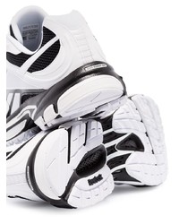 Мужские бело-черные кроссовки от Vetements