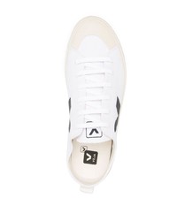 Мужские бело-черные низкие кеды из плотной ткани от Veja