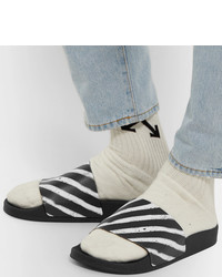 Мужские бело-черные резиновые сандалии в горизонтальную полоску от Off-White