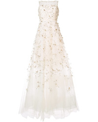 Белое вечернее платье с вышивкой от Oscar de la Renta