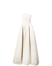 Белое вечернее платье со складками от Oscar de la Renta