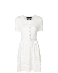 Белое вязаное платье с пышной юбкой от Boutique Moschino
