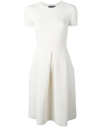 Белое вязаное платье с пышной юбкой от Salvatore Ferragamo