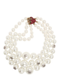 Белое жемчужное ожерелье от Gucci