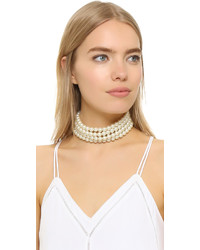 Белое колье от Kenneth Jay Lane
