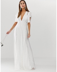 Белое кружевное вечернее платье от ASOS DESIGN