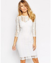 Белое кружевное облегающее платье