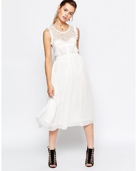 Белое кружевное платье-миди