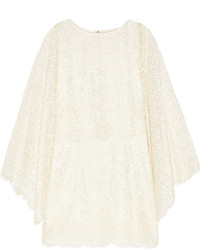 Белое кружевное платье прямого кроя от Dolce & Gabbana