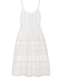 Белое кружевное платье с пышной юбкой от Alice + Olivia