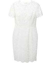 Белое кружевное платье-футляр от Valentino